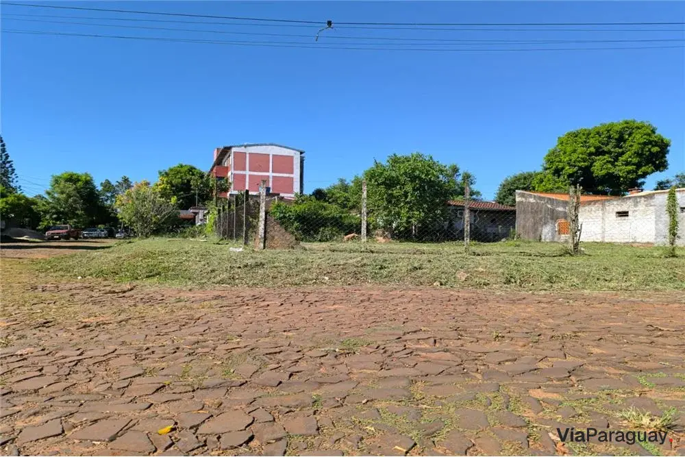 Terreno en venta en Encarnación, Itapúa