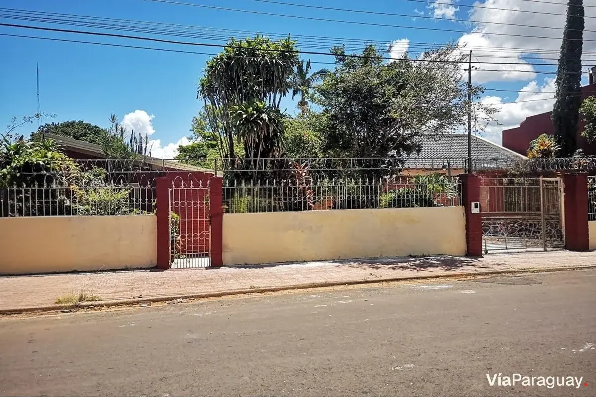 Terreno en venta en Encarnación, Itapúa