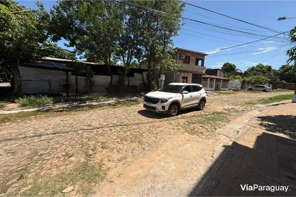 Terreno à venda em esquina, bairro San Vicente