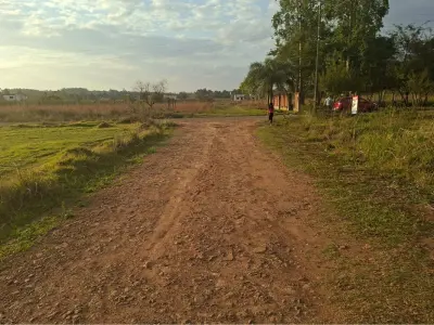 Terreno à venda em esquina, Cambyretá, Itapúa