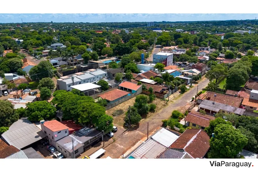 Terreno à venda em esquina no Área 8, Ciudad del Este