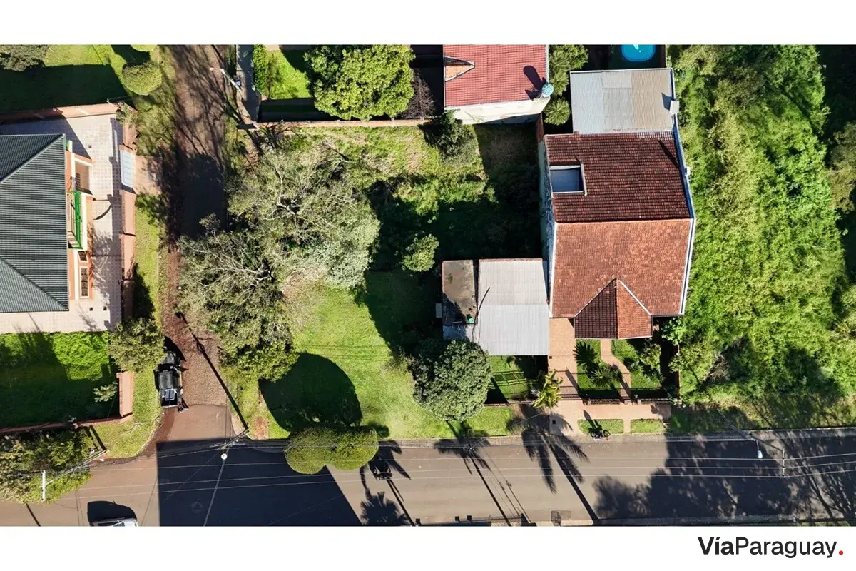 Terreno en venta en esquina en Barrio Carmelitas, Cambyretá