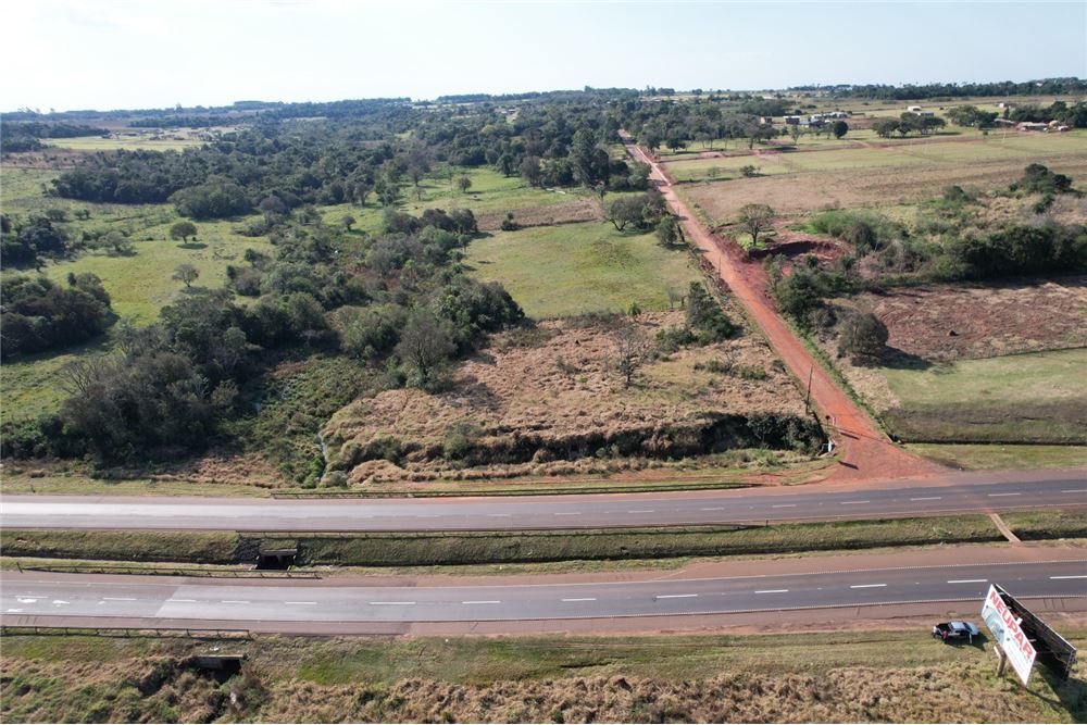 Land for sale on a corner in Caaguazú