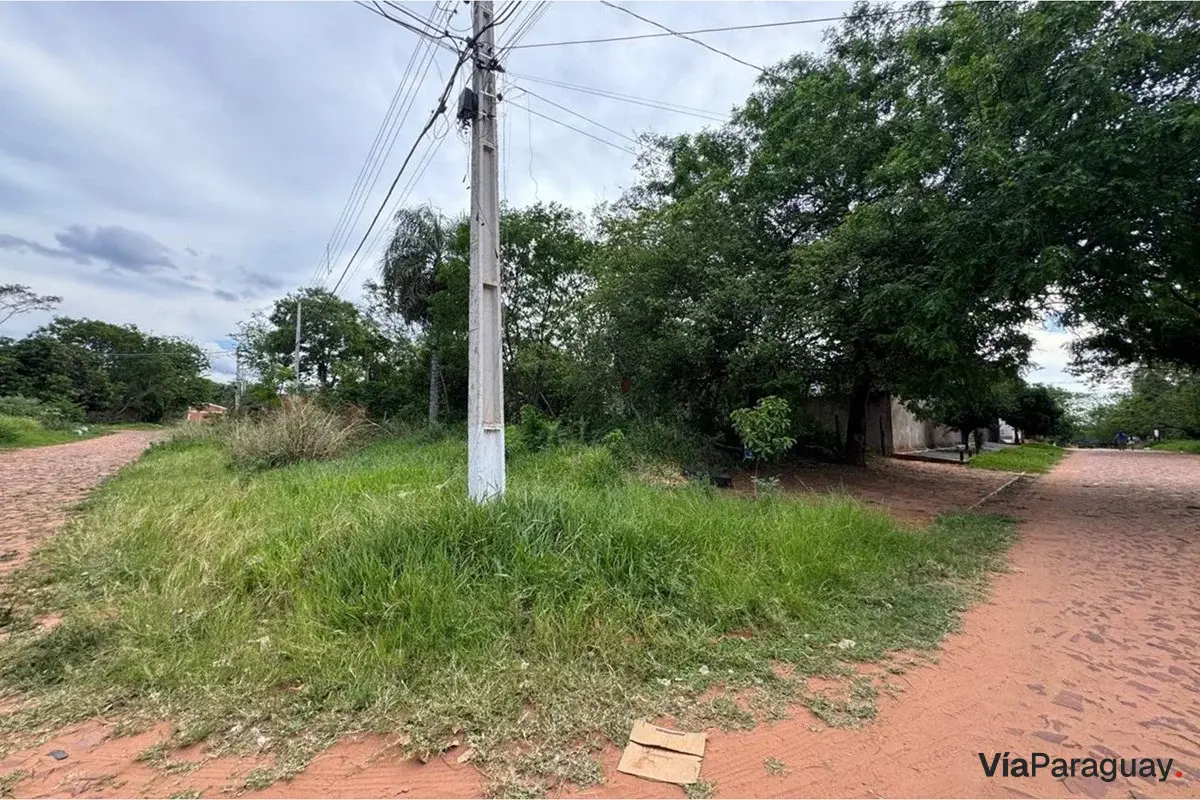 Land for sale on a corner in Capilla del Monte