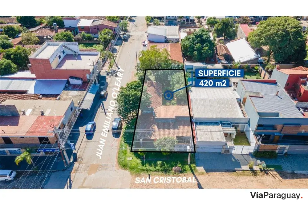 Terreno à venda em esquina em Fernando de la Mora