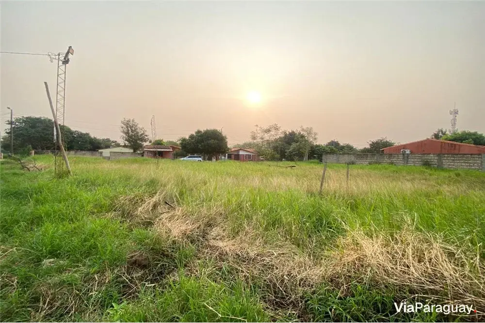 Terreno à venda em esquina em Isla Aveiro, Limpio