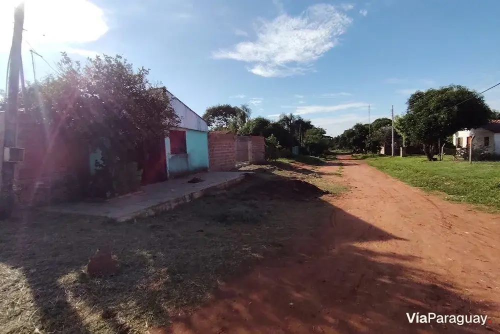 Terreno à venda em esquina em Posta Ybycua, Capiatá