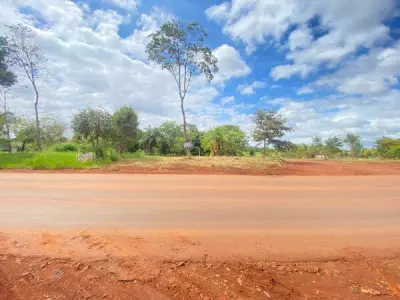 Terreno en venta en esquina estratégica, Ciudad del Este — 630 m²