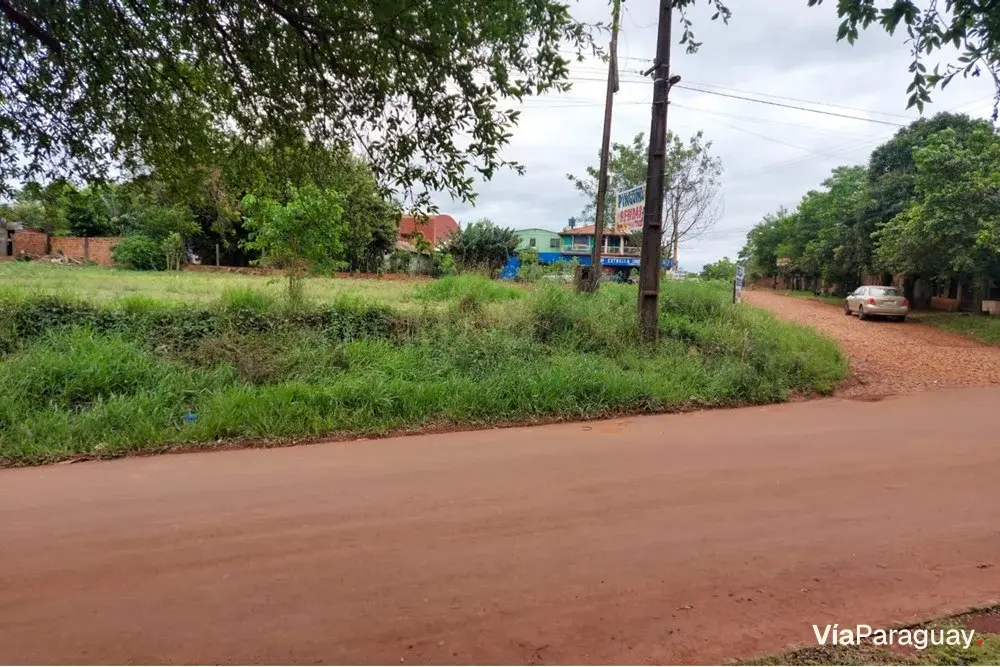 Land for sale on corner, Presidente Franco