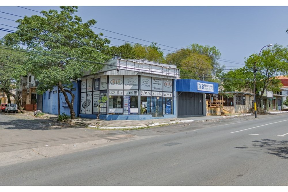 Land for sale on the corner of Avda. Eusebio Ayala, Vista Alegre