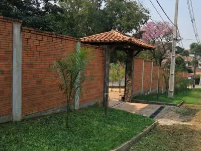 Terreno à venda em Fernando de la Mora – Bairro Tres Bocas