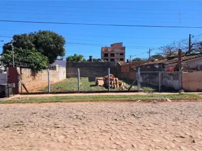 Terreno à venda em Fernando de la Mora, Central