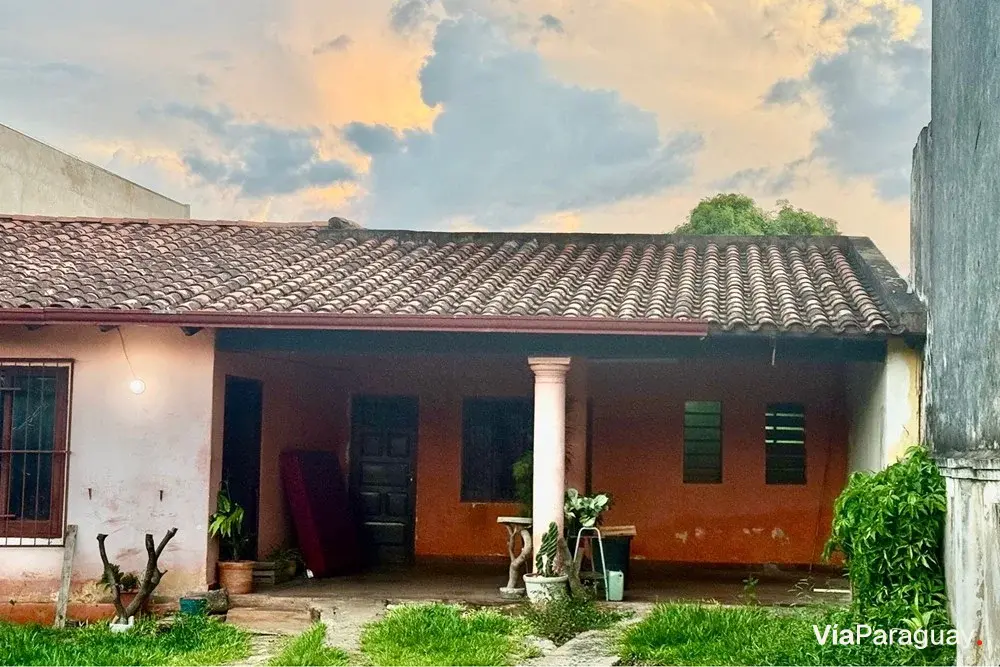 Terreno à venda em Fernando de la Mora, Zona Sur