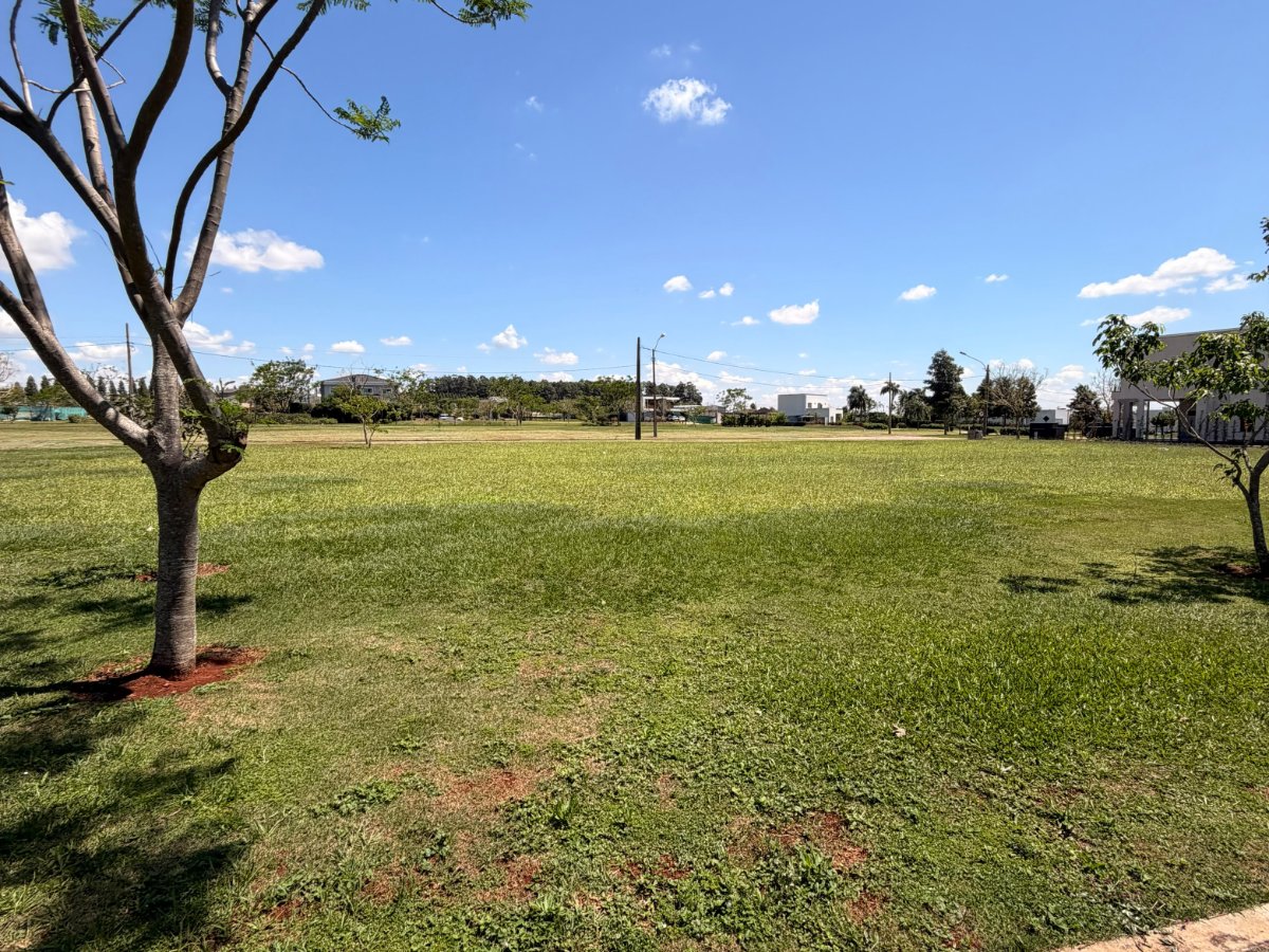 Terreno en venta en Hernandarias, Tati Yupi