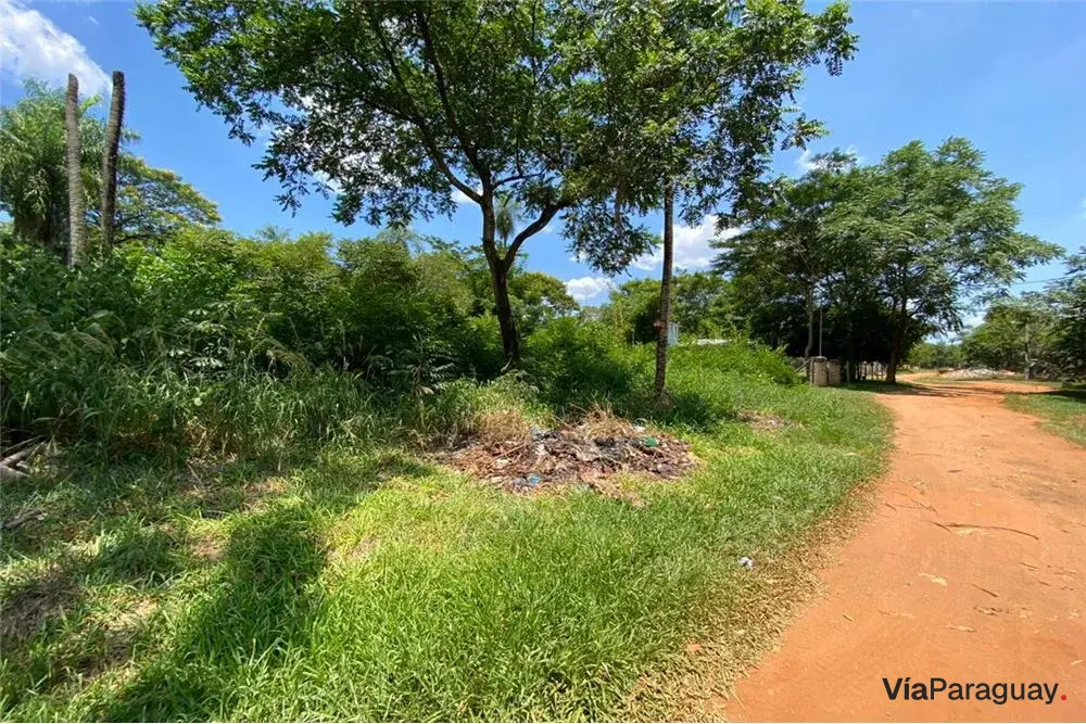 Land for sale in Itapuamí I, Luque
