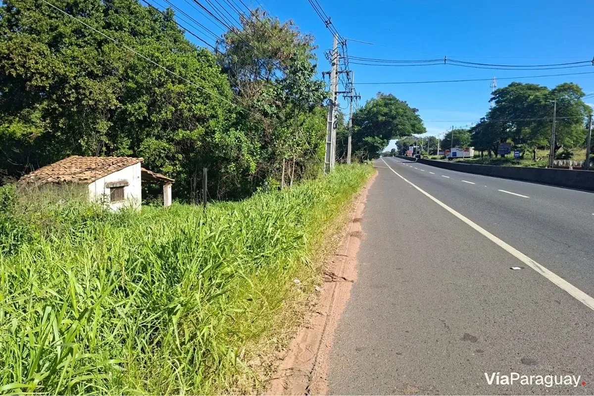 Terreno à venda em Itauguá, 1.102 m²