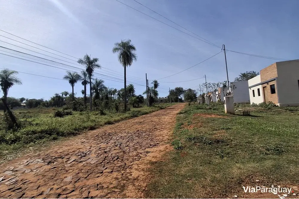 Terreno à venda em Itauguá, Central