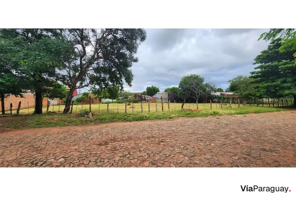 Terreno à venda em Itauguá, Central