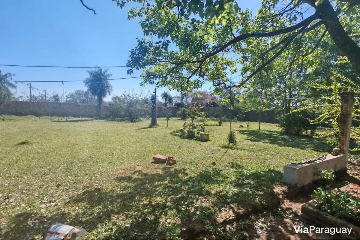 Terreno à venda em J. A. Saldívar, Central