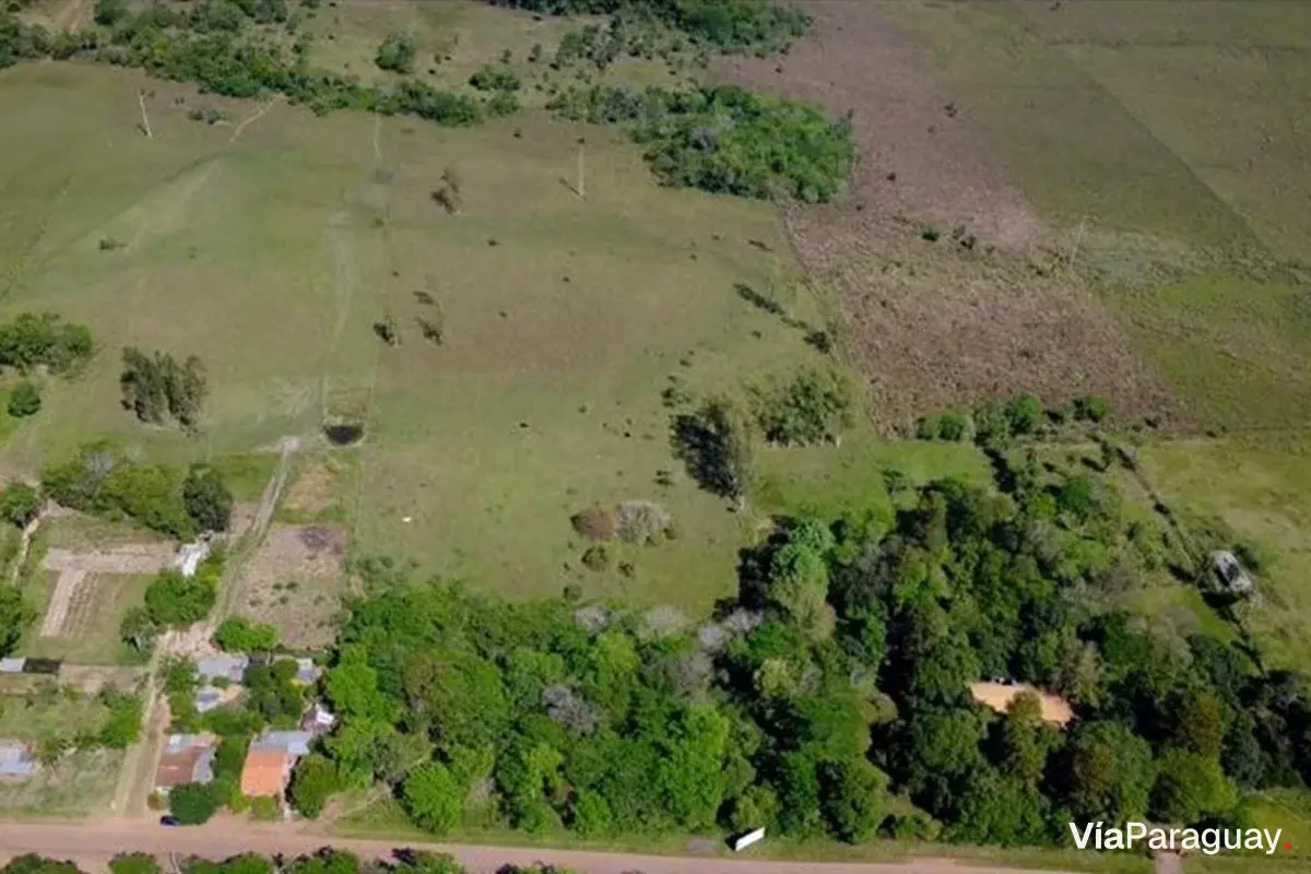 Terreno à venda em La Colmena, Paraguarí