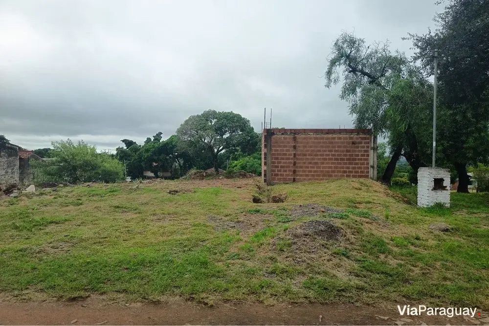 Terreno à venda em Lambaré, bairro San Roque