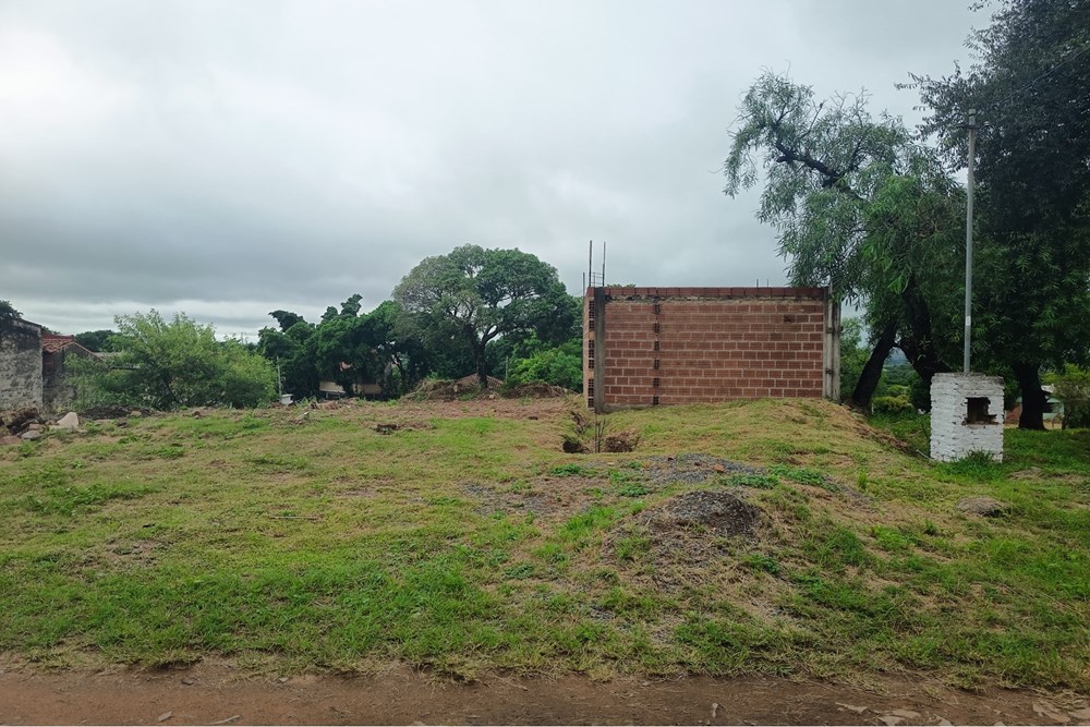 Terreno à venda em Lambaré, bairro San Roque