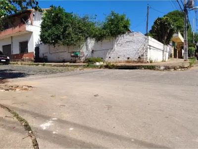 Terreno à venda em Lambaré, Santo Domingo