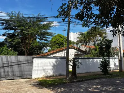 Terreno en venta en Las Lomas, Asunción — 640 m²