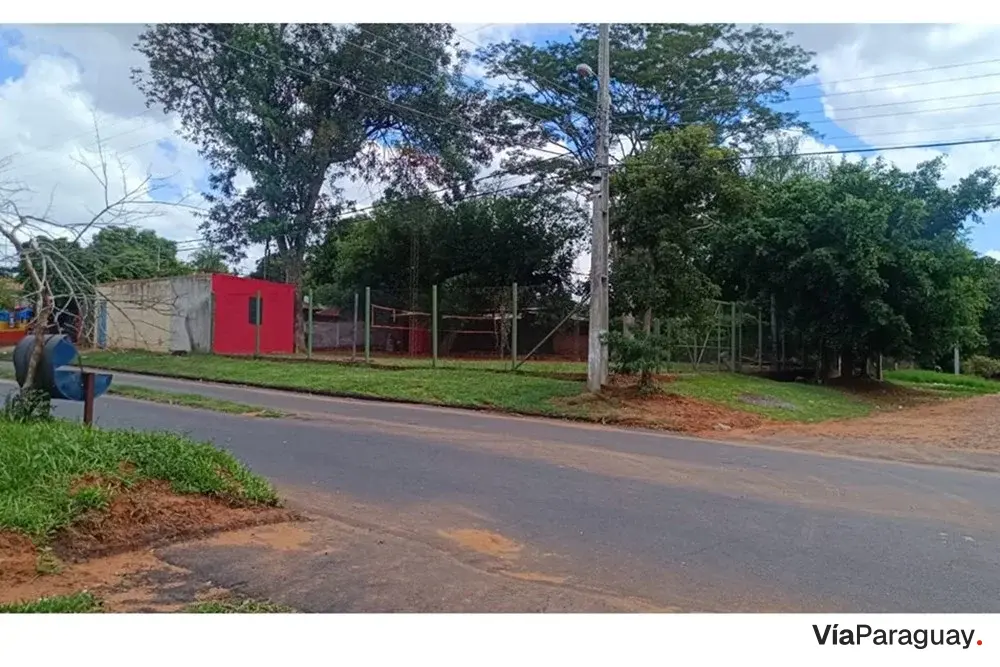 Terreno à venda em Laurelty, Capiatá