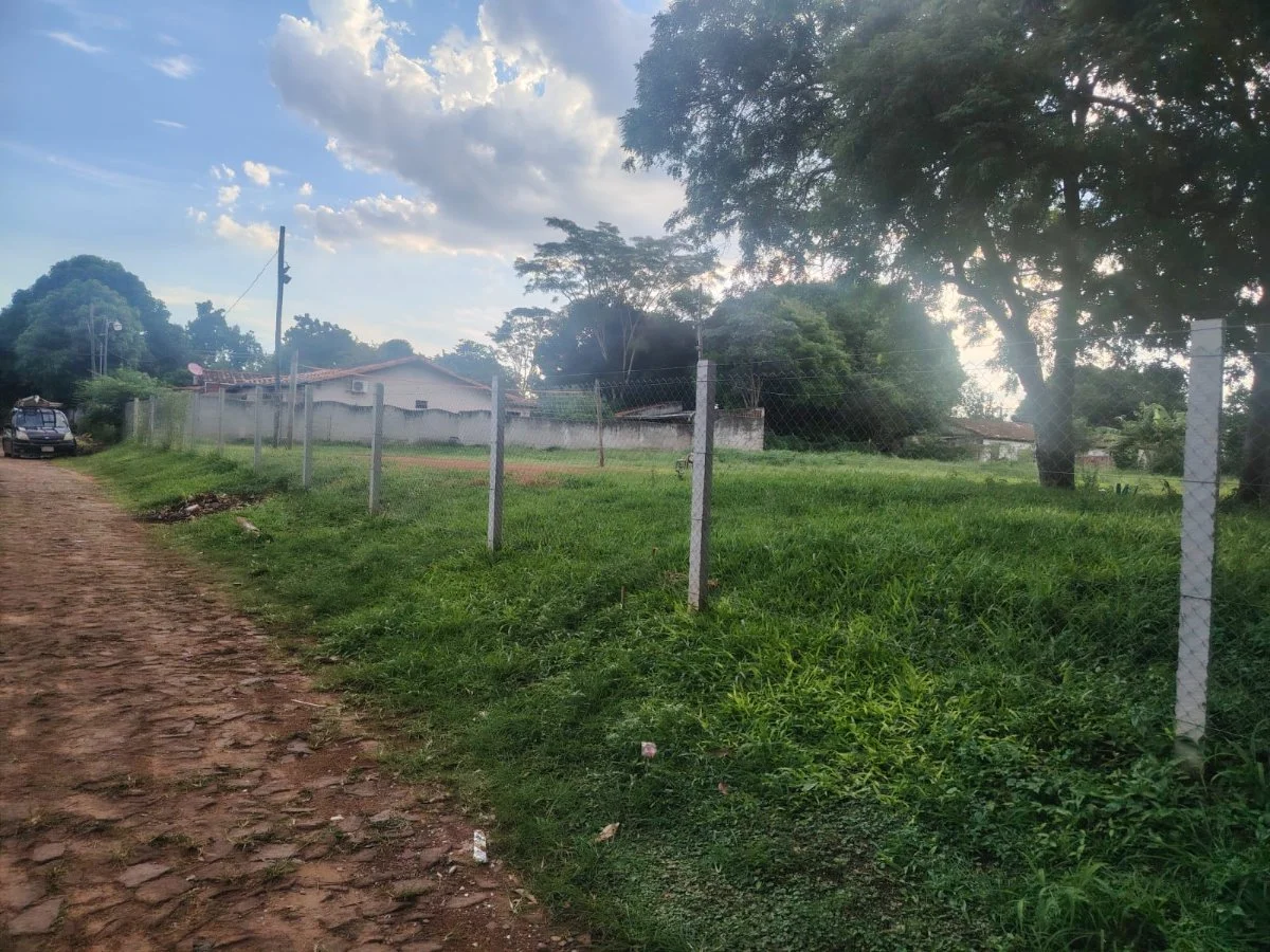 Land for sale in Laurelty, Capiatá – 1,832 m²