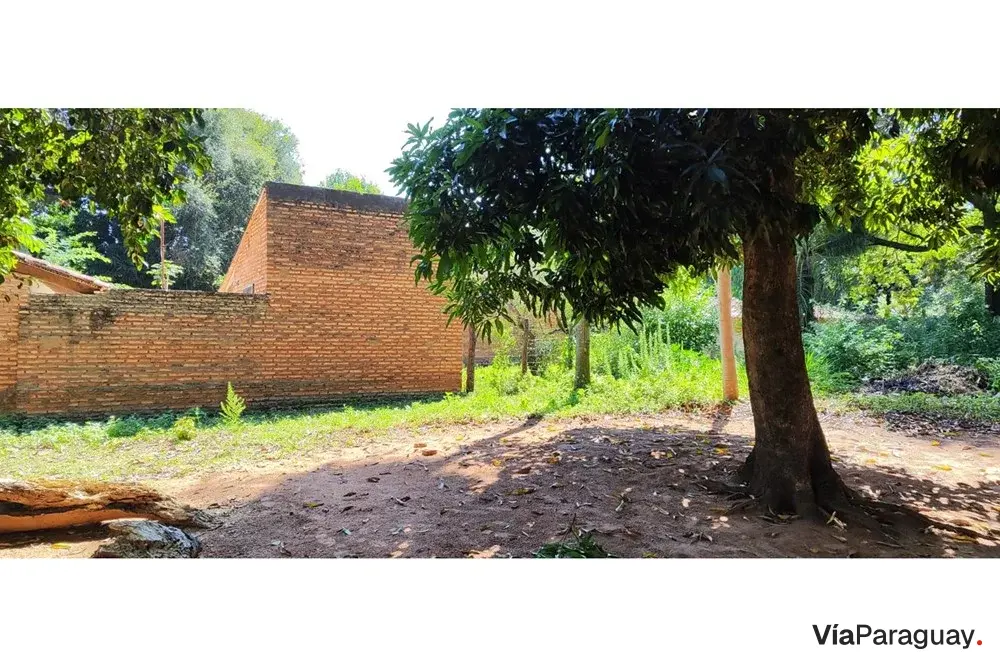 Terreno à venda em Laurelty, Capiatá, 876 m²