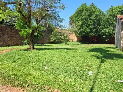 Terreno en venta en Laurelty, Luque
