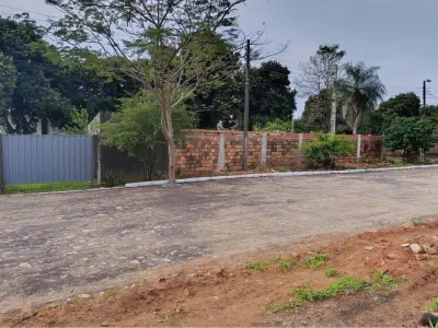 Terreno à venda em Laurelty, Luque