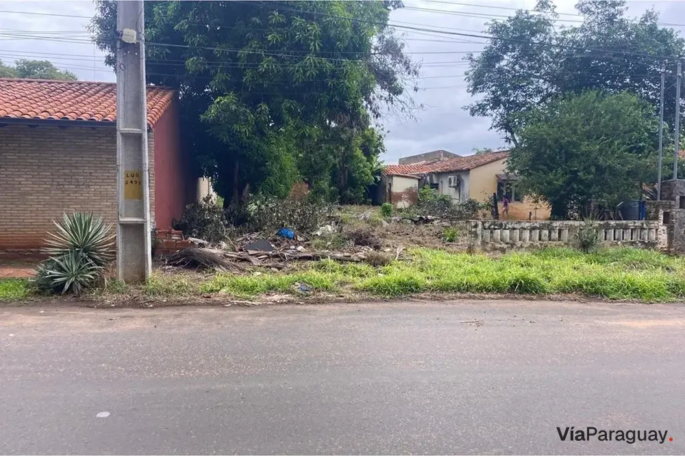 Terreno en venta en Laurelty, Luque