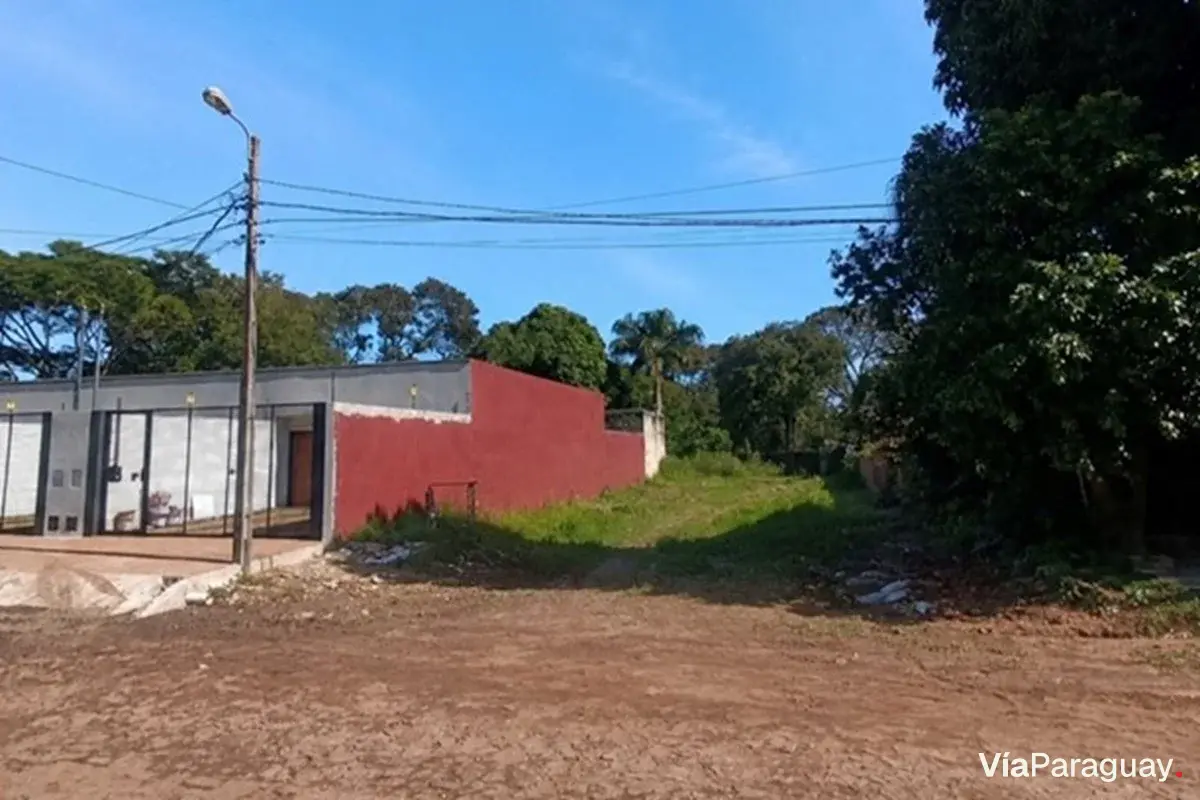 Terreno en venta en Laurelty, Luque