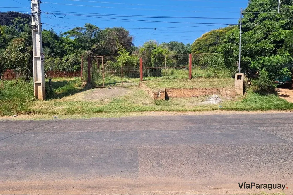 Terreno à venda em Laurelty, Luque