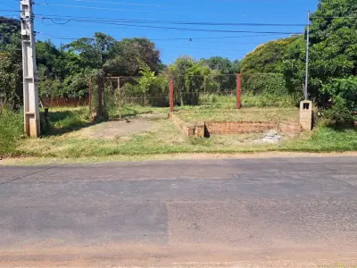 Terreno à venda em Laurelty, Luque