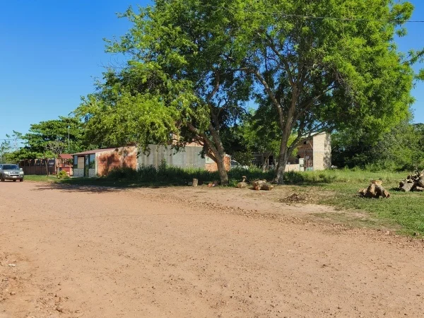Terreno en venta en Limpio, barrio Piquete Cué – 385 m²