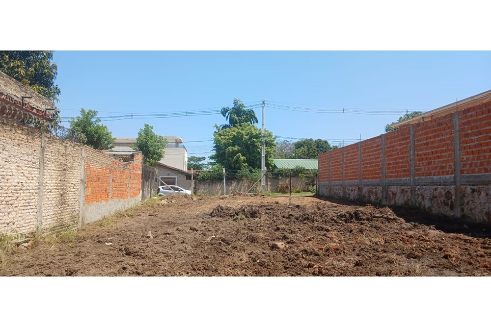 Land for sale in Loma Pytá, Asunción