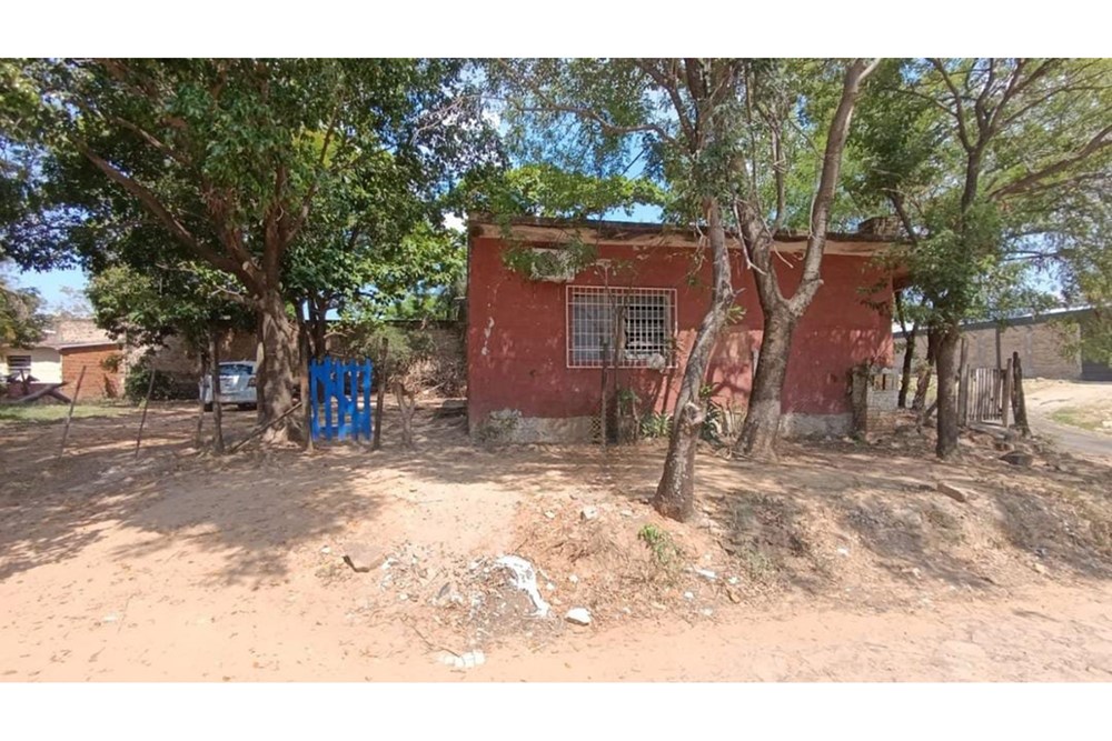 Land for sale in Loma Pytá, Asunción