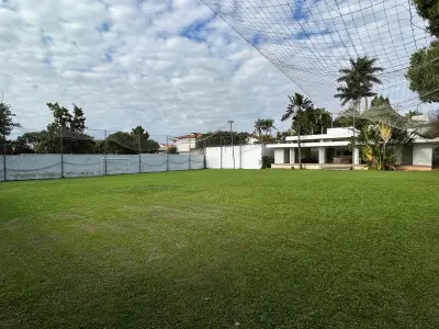 Land for sale in Los Laureles, Asunción 1