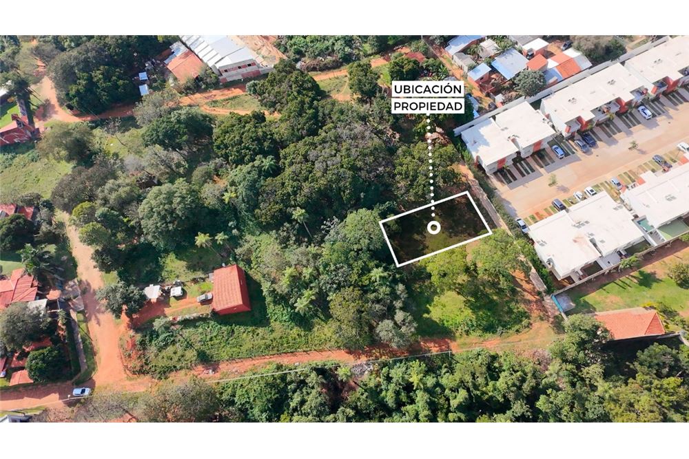 Terreno à venda em Luque, 360 m²