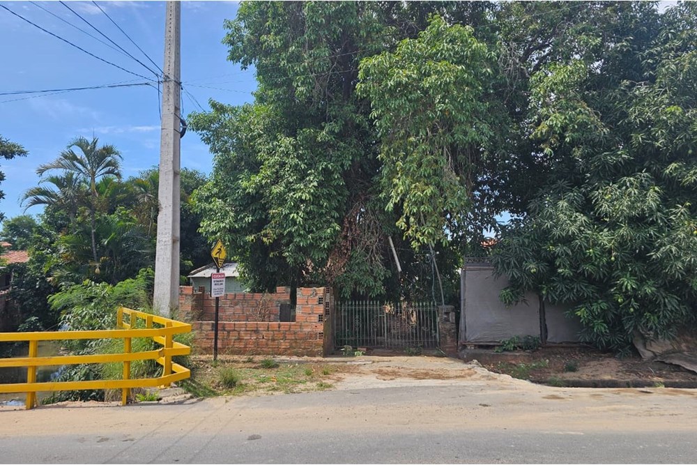 Terreno à venda em Luque, bairro Campo Grande