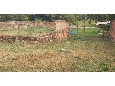 Terreno à venda em Luque, Mora Kue