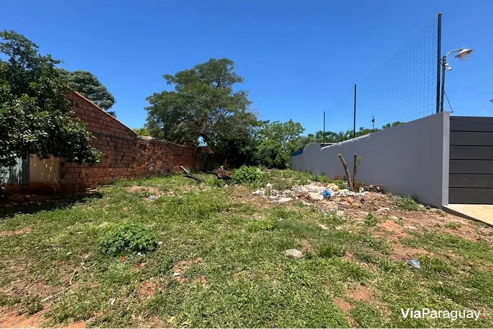 Terreno à venda em Luque, Ykua Karanda'y, 420 m²