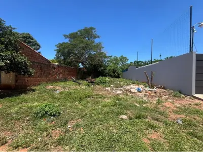 Terreno à venda em Luque, Ykua Karanda'y, 420 m²