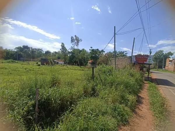 Terreno à venda em Luque, zona Rakyura
