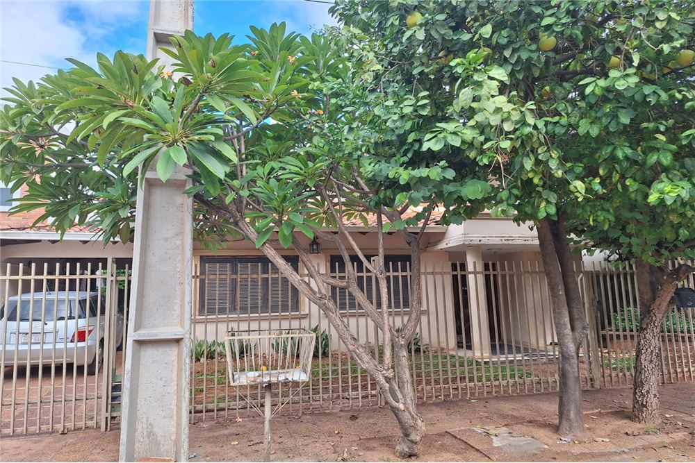 Land for sale in Madame Lynch, Asunción