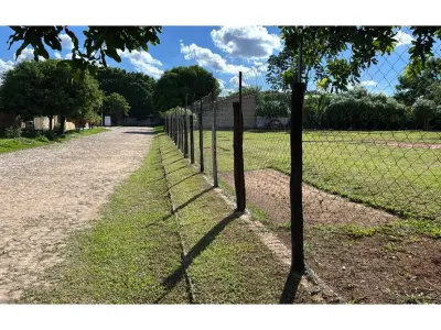 Terreno à venda em Maka'i, Luque, 360 m²
