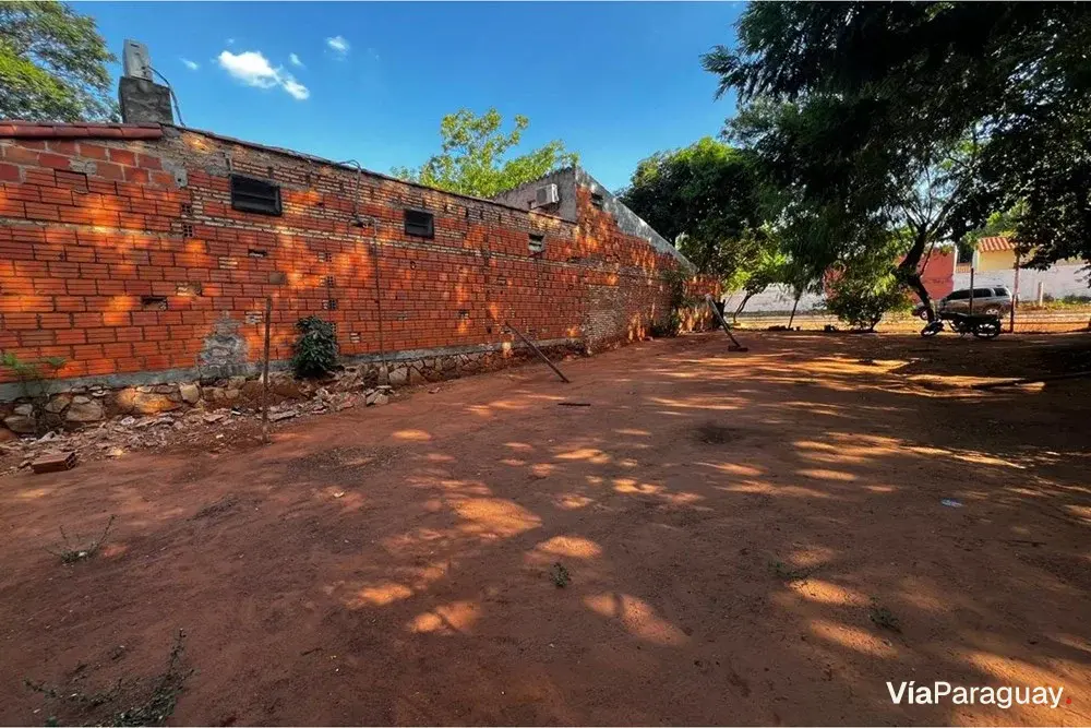 Terreno à venda em Maka'i, Luque